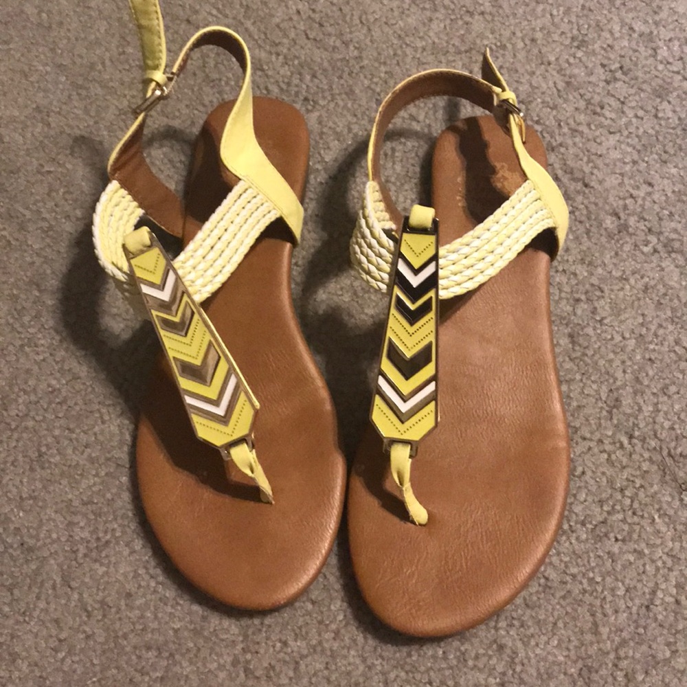 Women’s sandals